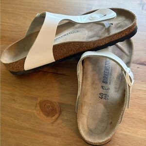 Birkenstock White Gizeh Patent Thong Sandals - Women's